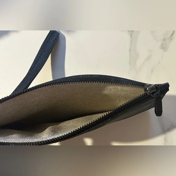 Botkier Black Leather Wristlet - Picture 4 of 4